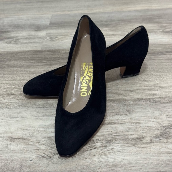 Salvatore Ferragamo Shoes - Salvatore Ferragamo VINTAGE RARE Black Suede Pumps Heels Size 5 WORN ONCE